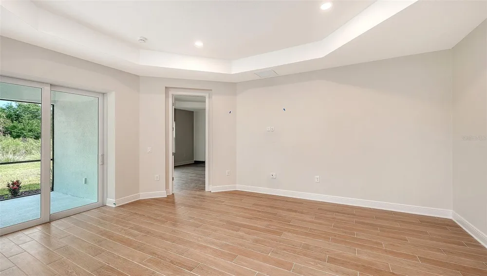 9940 CRYSTAL ISLES CIRCLE Sarasota, FL 34241