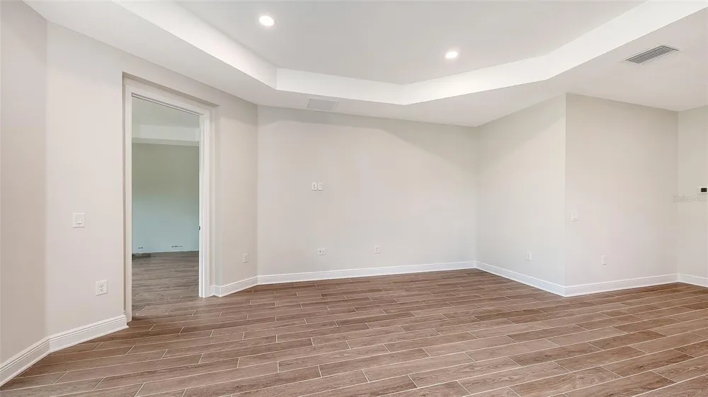 9940 CRYSTAL ISLES CIRCLE Sarasota, FL 34241