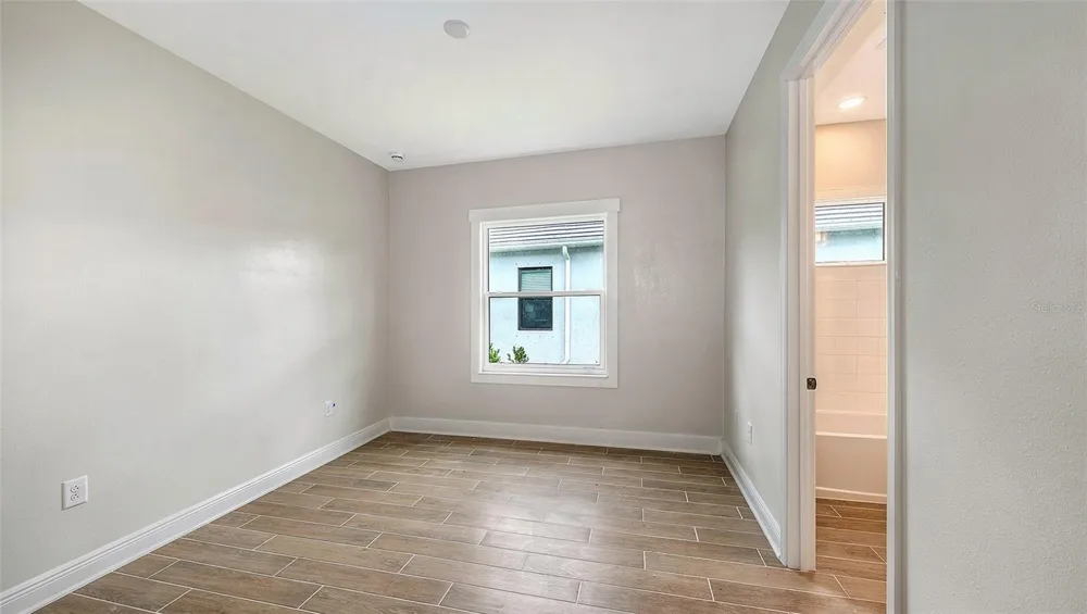 9940 CRYSTAL ISLES CIRCLE Sarasota, FL 34241