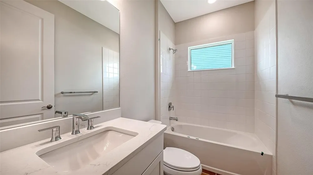 9940 CRYSTAL ISLES CIRCLE Sarasota, FL 34241