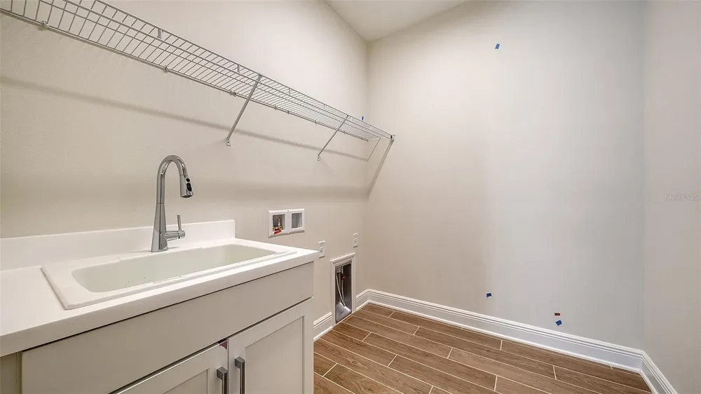 9940 CRYSTAL ISLES CIRCLE Sarasota, FL 34241