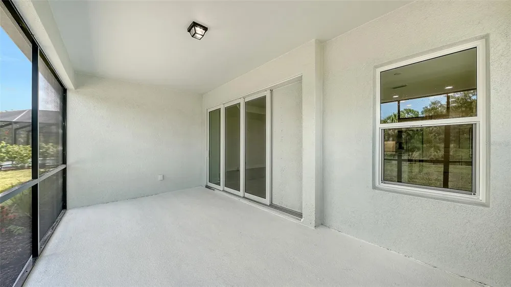 9940 CRYSTAL ISLES CIRCLE Sarasota, FL 34241
