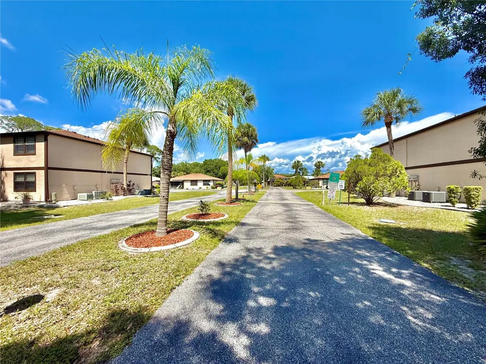 4022 BEAVER LANE #1000H Port Charlotte, FL 33952