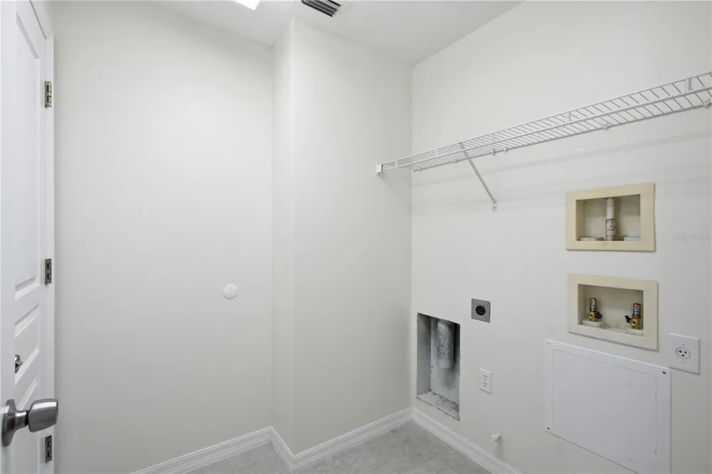 6003 CHELLAS COURT Lutz, FL 33558