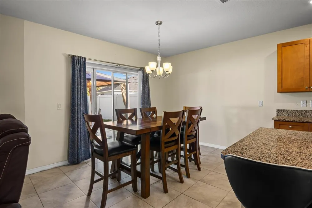 323 HARBOUR WAY Mulberry, FL 33860