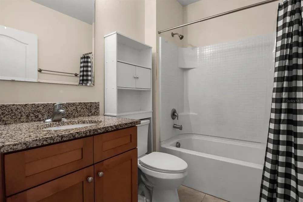 323 HARBOUR WAY Mulberry, FL 33860