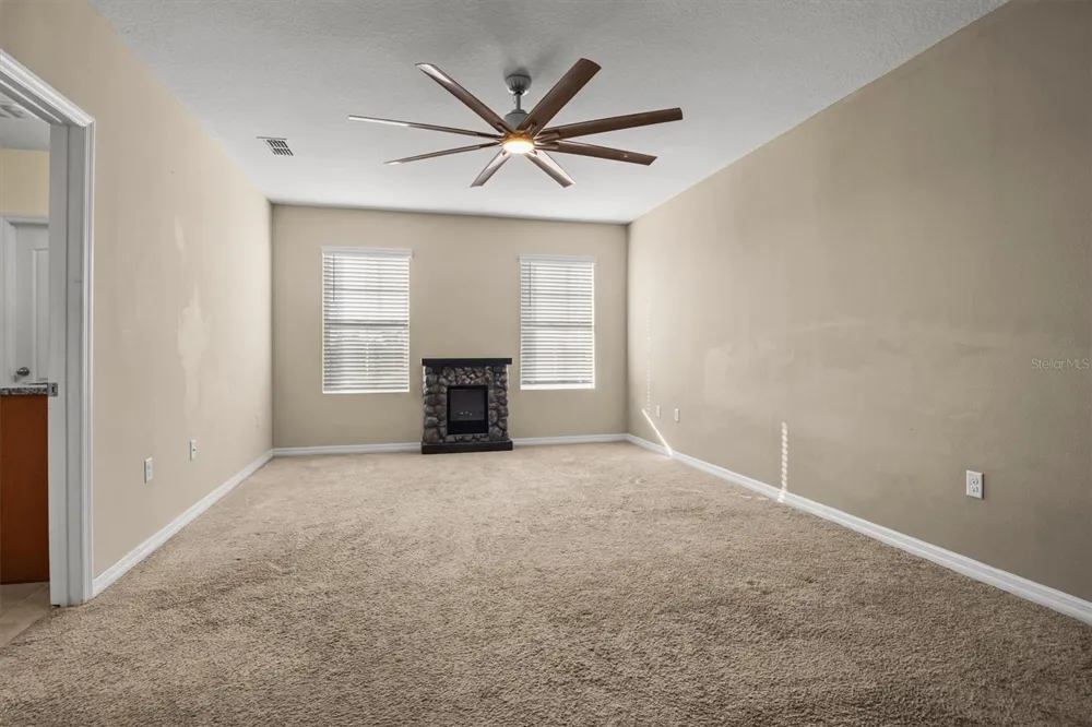 323 HARBOUR WAY Mulberry, FL 33860