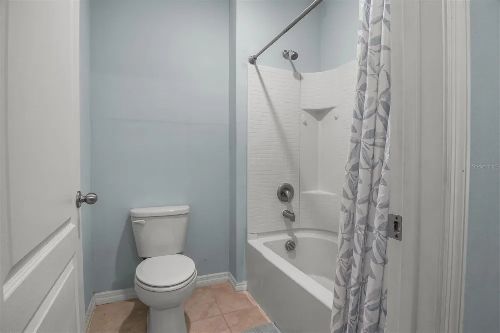 323 HARBOUR WAY Mulberry, FL 33860