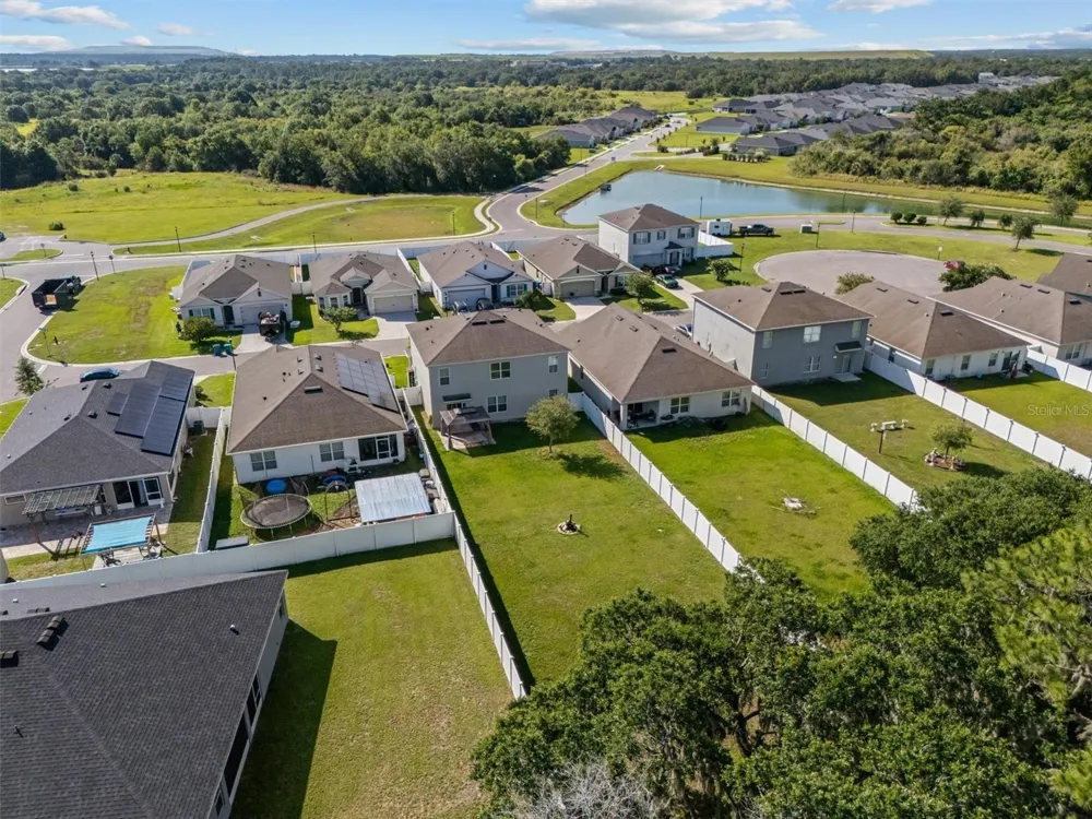 323 HARBOUR WAY Mulberry, FL 33860