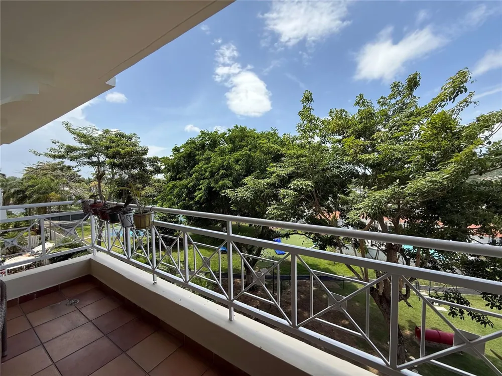 1 AVENIDA PALMA REAL #404 Guaynabo, PR 00969