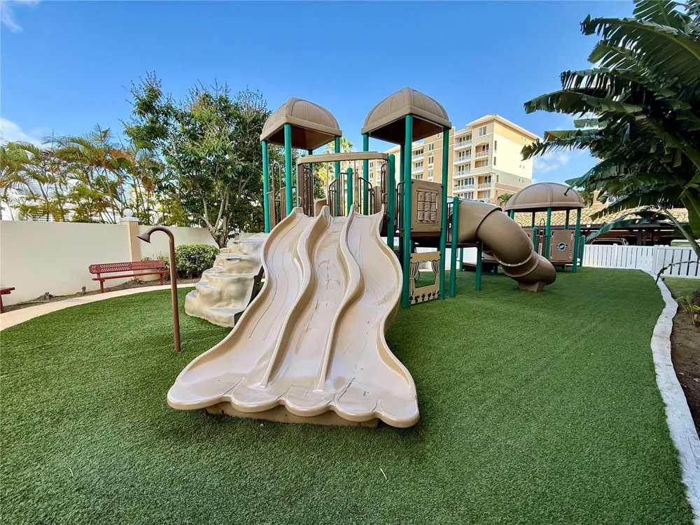 1 AVENIDA PALMA REAL #404 Guaynabo, PR 00969