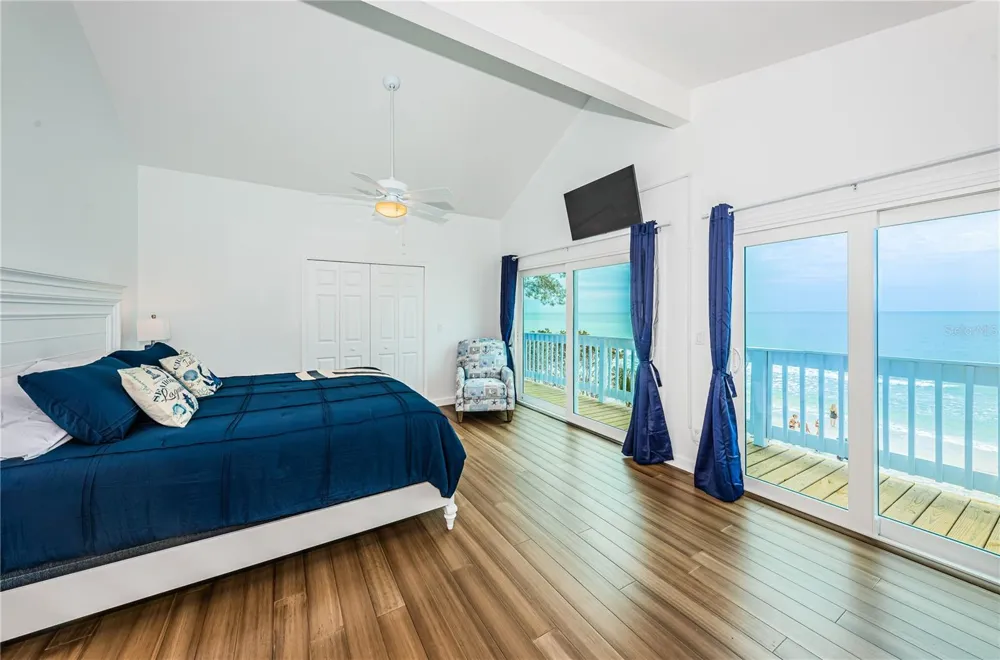 8432 W GULF BOULEVARD #Sailfish Treasure Island, FL 33706