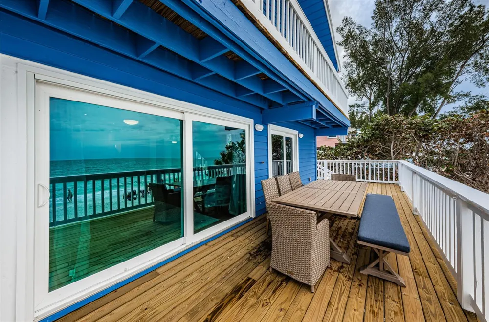 8432 W GULF BOULEVARD #Sailfish Treasure Island, FL 33706