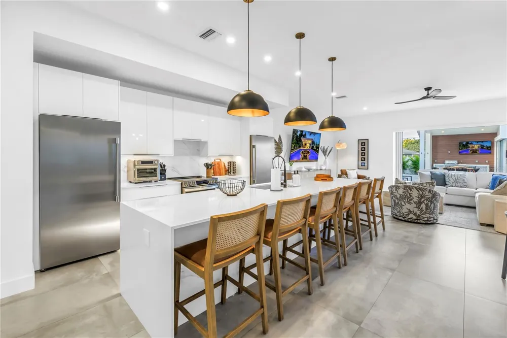 2258 ARLINGTON STREET Sarasota, FL 34239