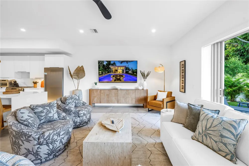 2258 ARLINGTON STREET Sarasota, FL 34239