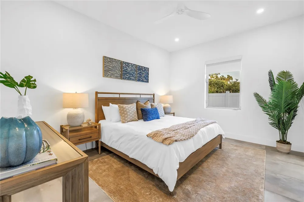 2258 ARLINGTON STREET Sarasota, FL 34239