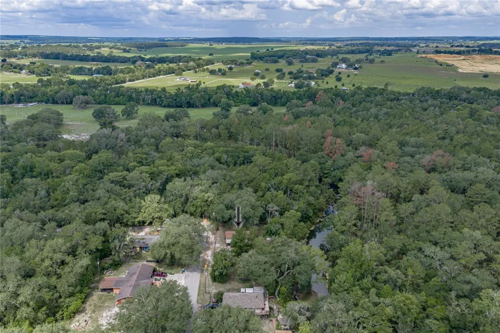 33065 CEDONIA ROAD Dade City, FL 33523