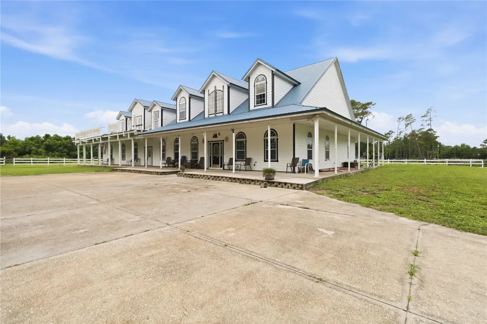31243 BEAR POND DRIVE Sorrento, FL 32776
