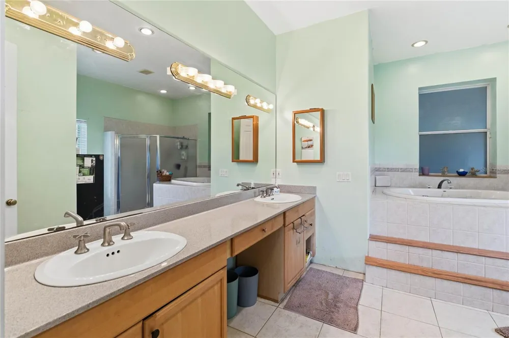 31243 BEAR POND DRIVE Sorrento, FL 32776