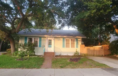 410 OLEANDER AVENUE