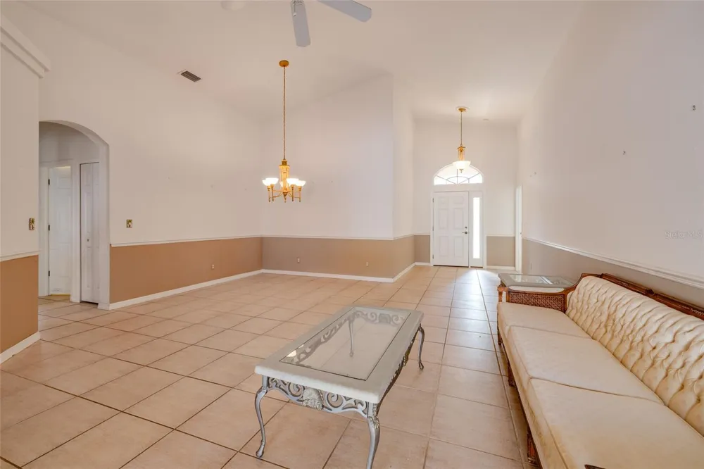 1805 WOOD BEND STREET Tarpon Springs, FL 34689