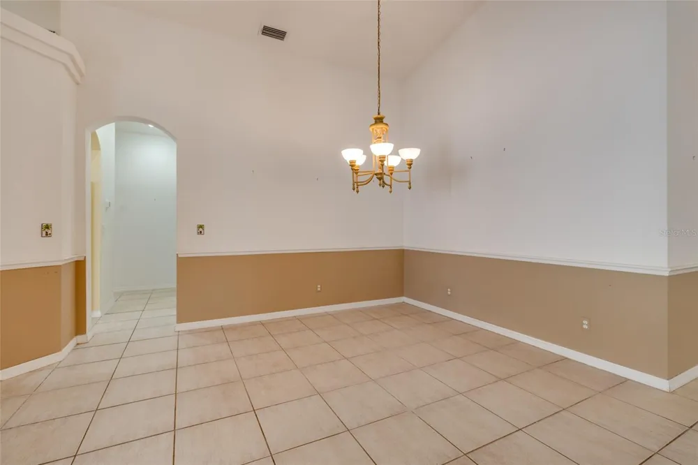 1805 WOOD BEND STREET Tarpon Springs, FL 34689