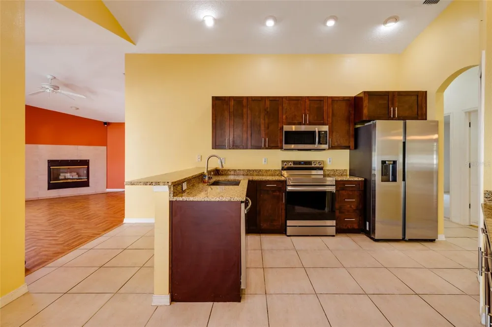 1805 WOOD BEND STREET Tarpon Springs, FL 34689
