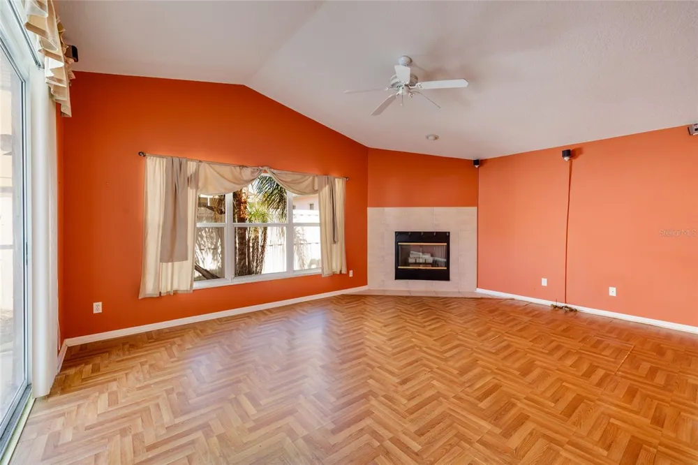 1805 WOOD BEND STREET Tarpon Springs, FL 34689