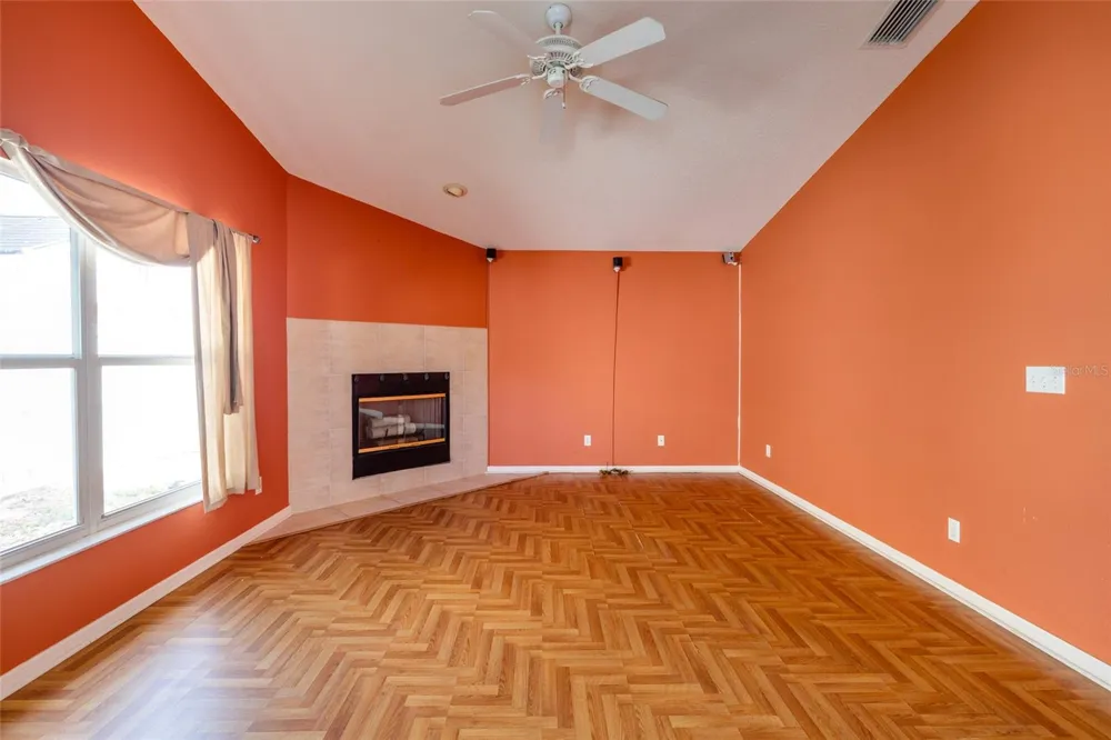 1805 WOOD BEND STREET Tarpon Springs, FL 34689