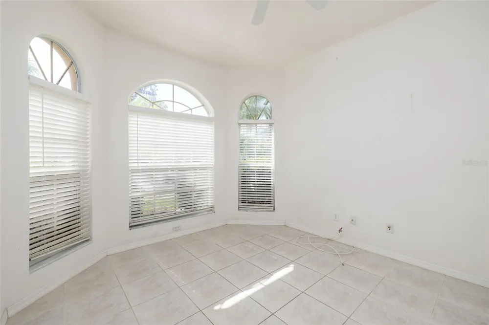 1805 WOOD BEND STREET Tarpon Springs, FL 34689