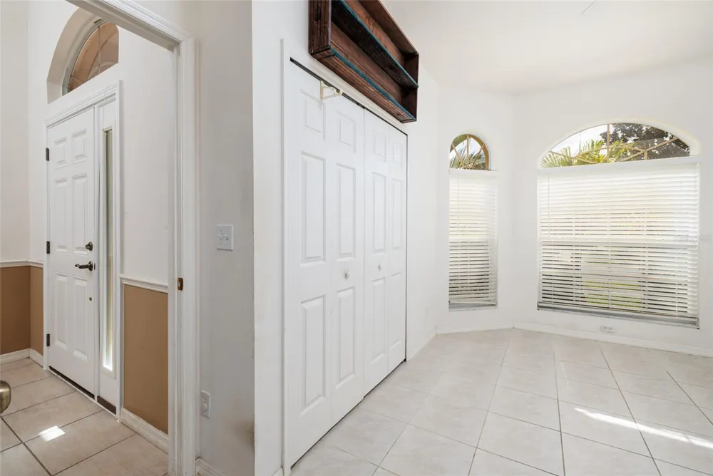 1805 WOOD BEND STREET Tarpon Springs, FL 34689