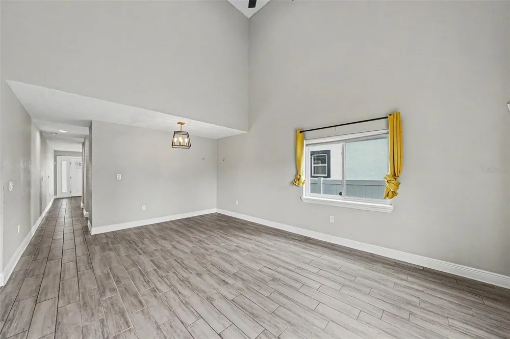 2619 W ST CONRAD Tampa, FL 33607