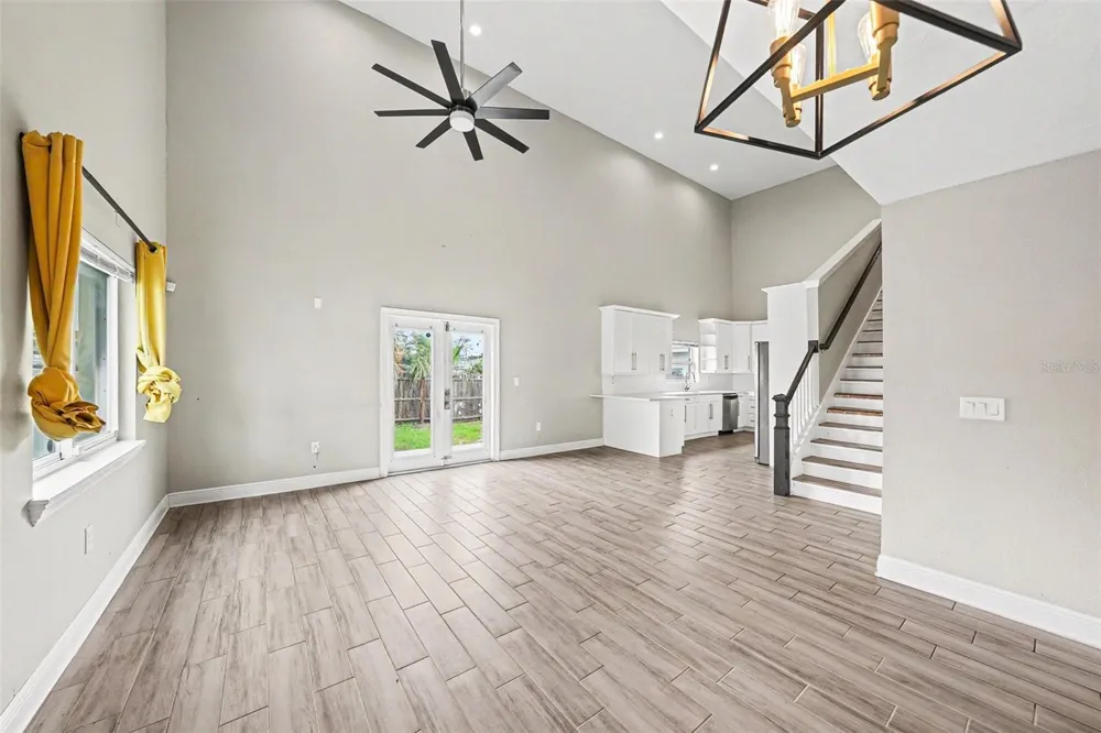 2619 W ST CONRAD Tampa, FL 33607