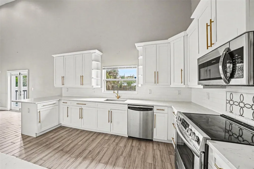 2619 W ST CONRAD Tampa, FL 33607