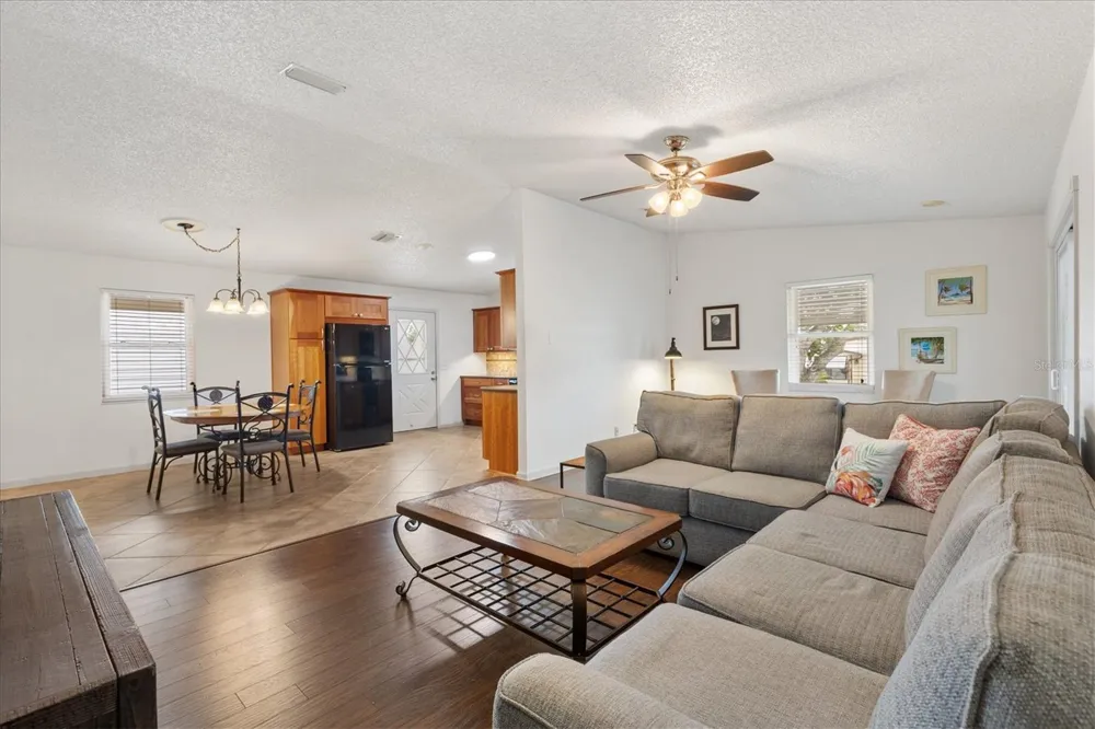1534 HILLCREST DRIVE Lady Lake, FL 32159