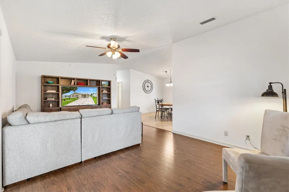 1534 HILLCREST DRIVE Lady Lake, FL 32159