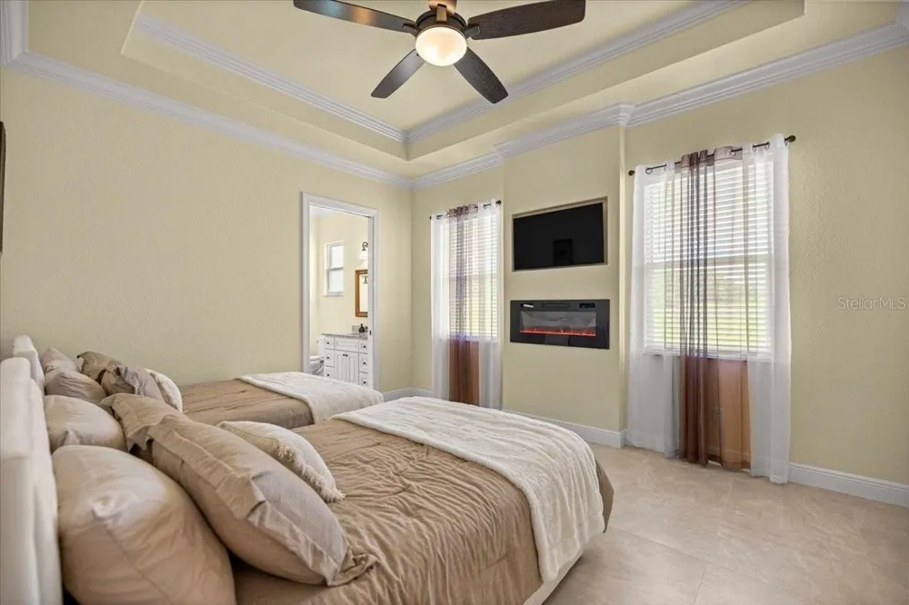 1866 NW 79TH LOOP ocala, FL 34475