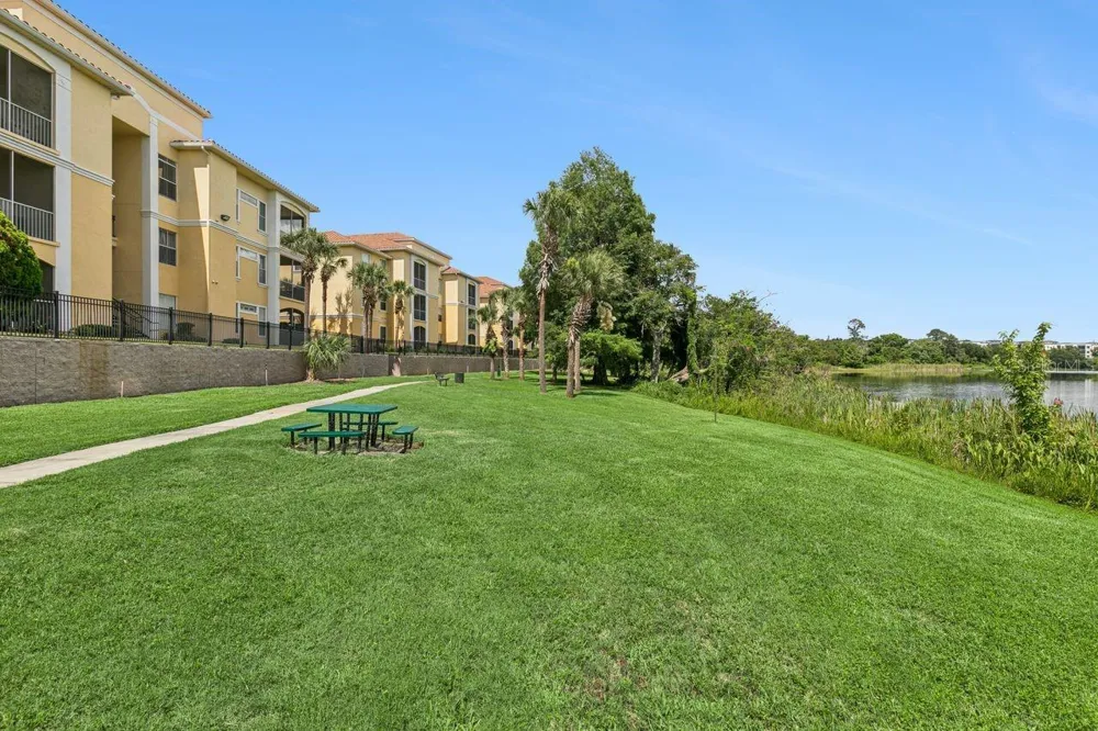 1440 LAKE SHADOW CIRCLE #8201 Maitland, FL 32751