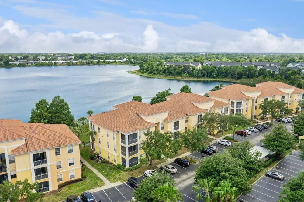 1440 LAKE SHADOW CIRCLE #8201 Maitland, FL 32751