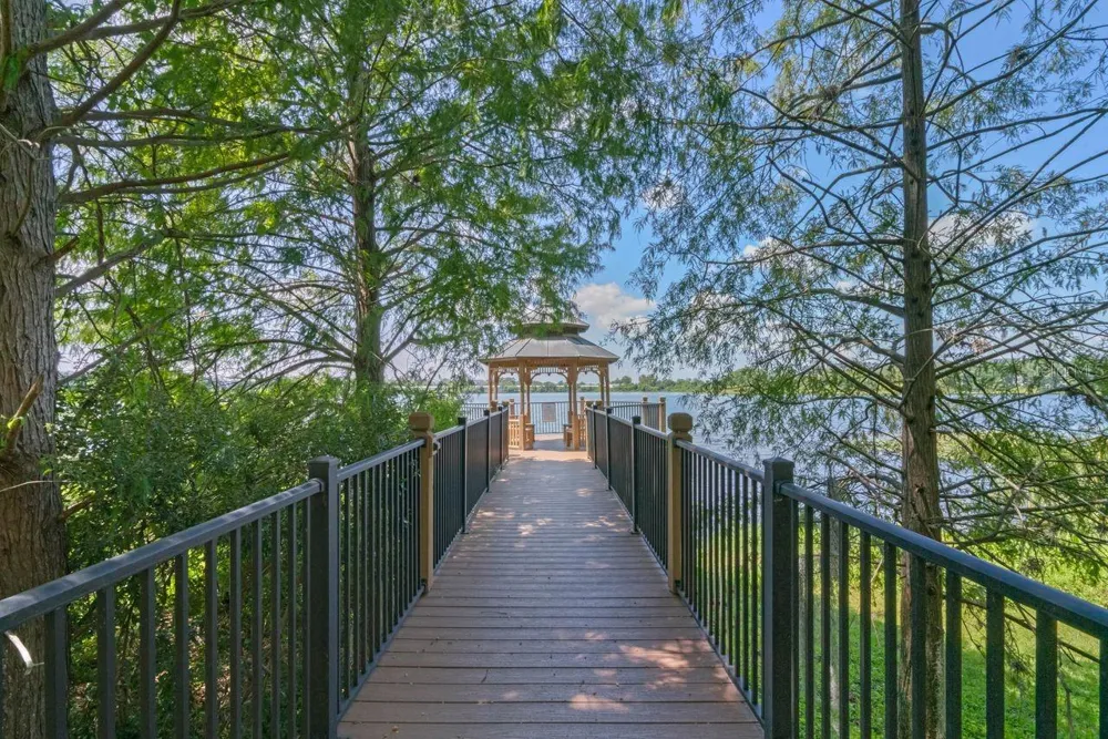 1440 LAKE SHADOW CIRCLE #8201 Maitland, FL 32751