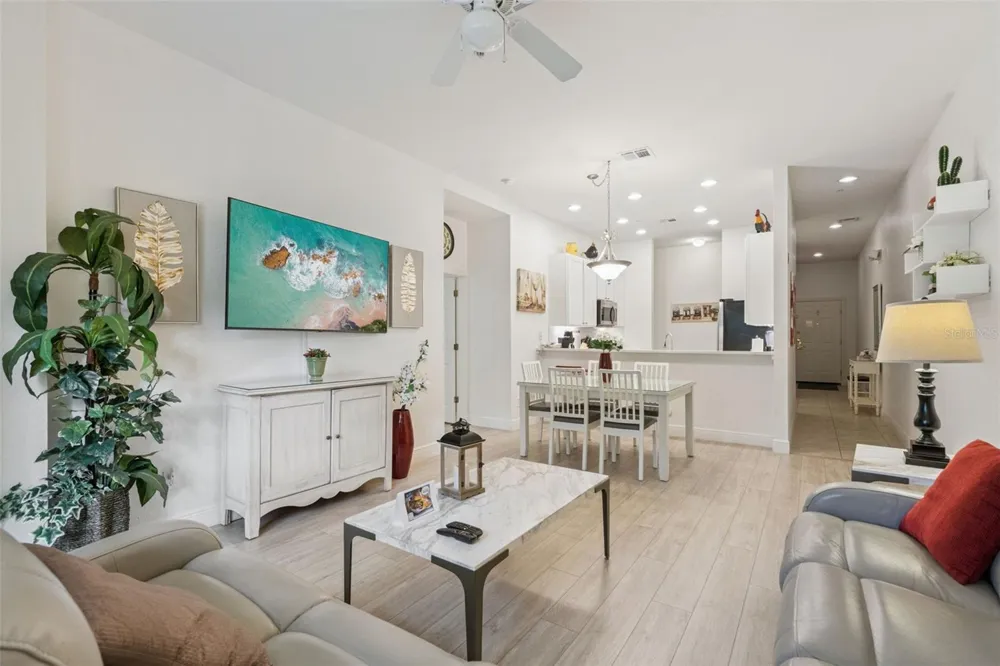 207 LUCAYA LOOP #207 Davenport, FL 33897