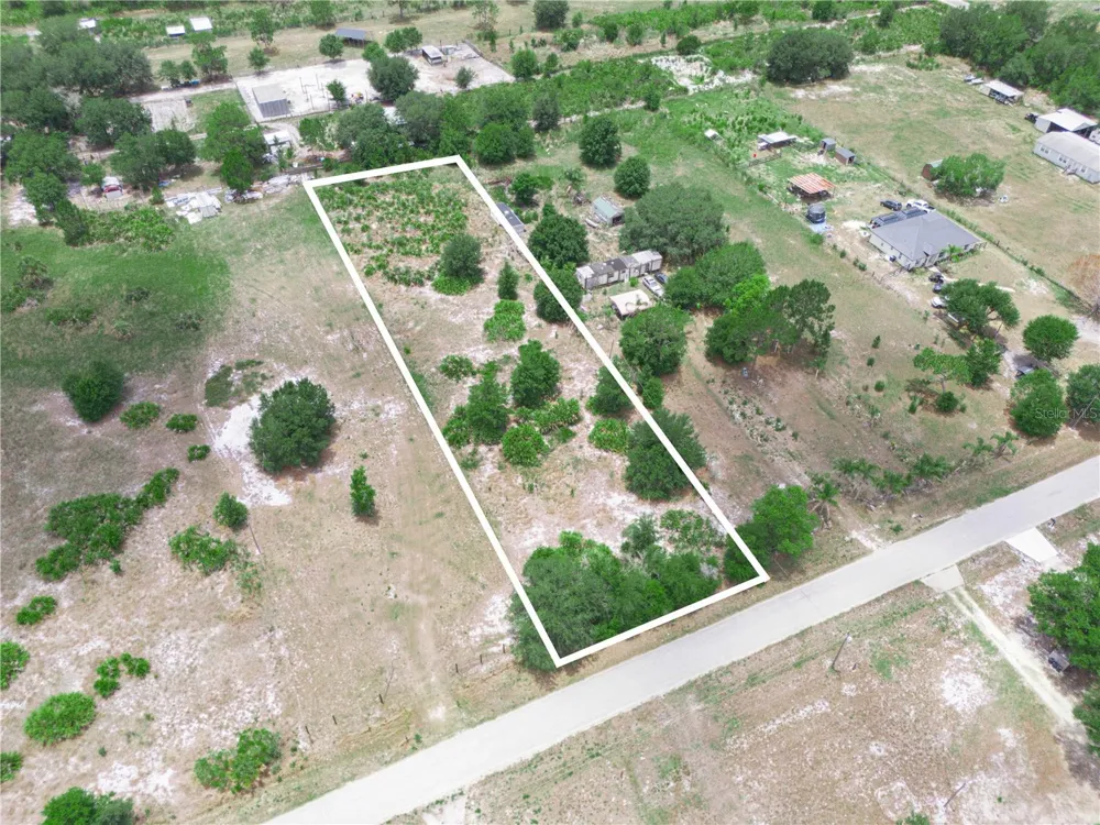 OAKRIDGE DRIVE Frostproof, FL 33843
