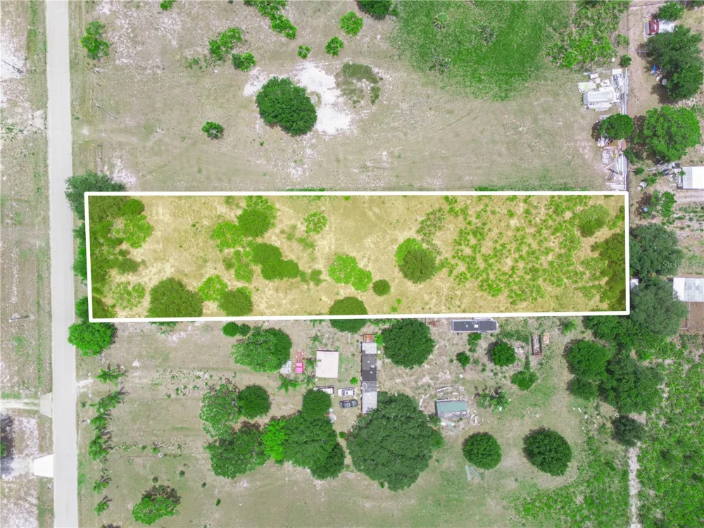 OAKRIDGE DRIVE Frostproof, FL 33843