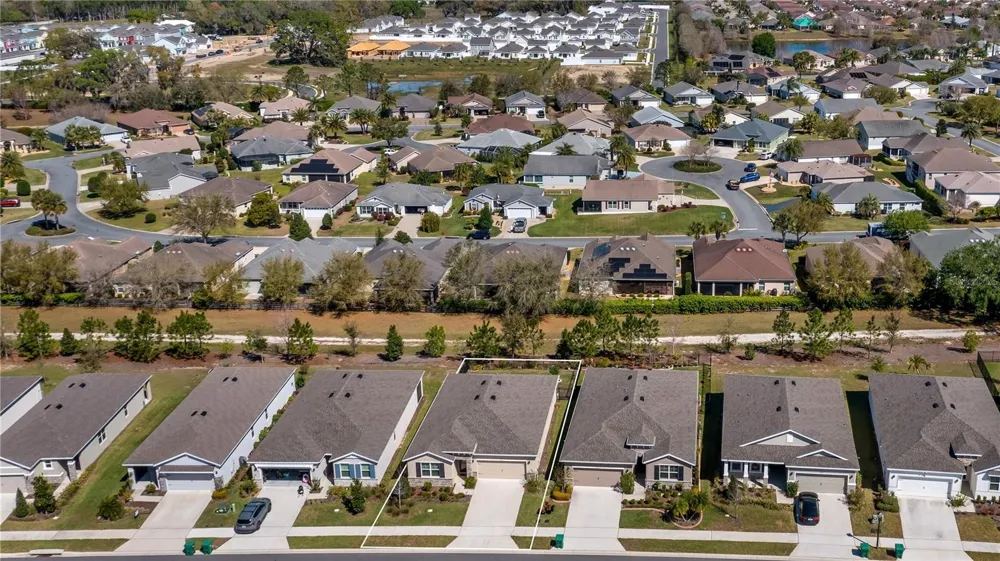 8033 PENROSE PLACE Wildwood, FL 34785