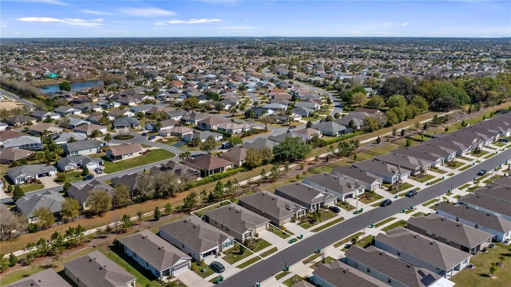 8033 PENROSE PLACE Wildwood, FL 34785