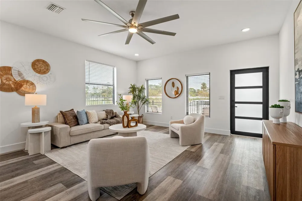 6206 64TH WAY Pinellas Park, FL 33781