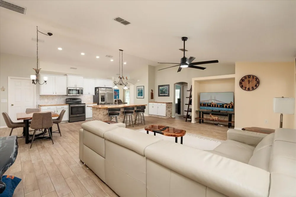 8343 NITTANY ROAD Weeki Wachee, FL 34613