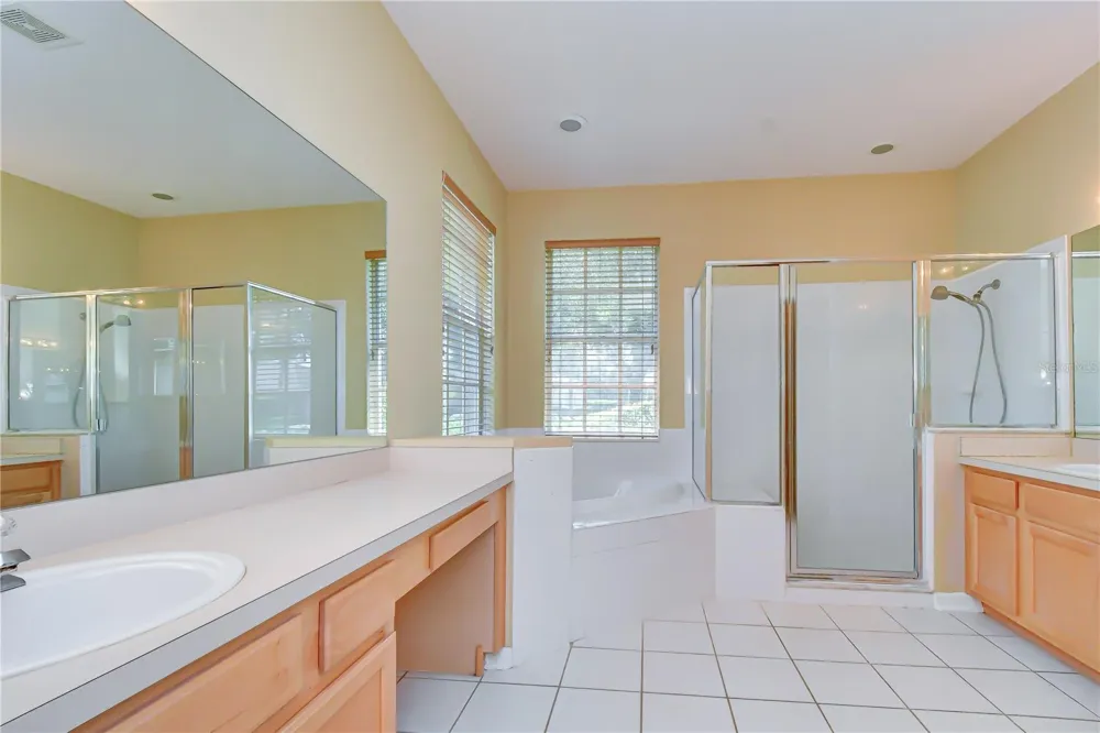 3512 CORDGRASS DRIVE Valrico, FL 33596