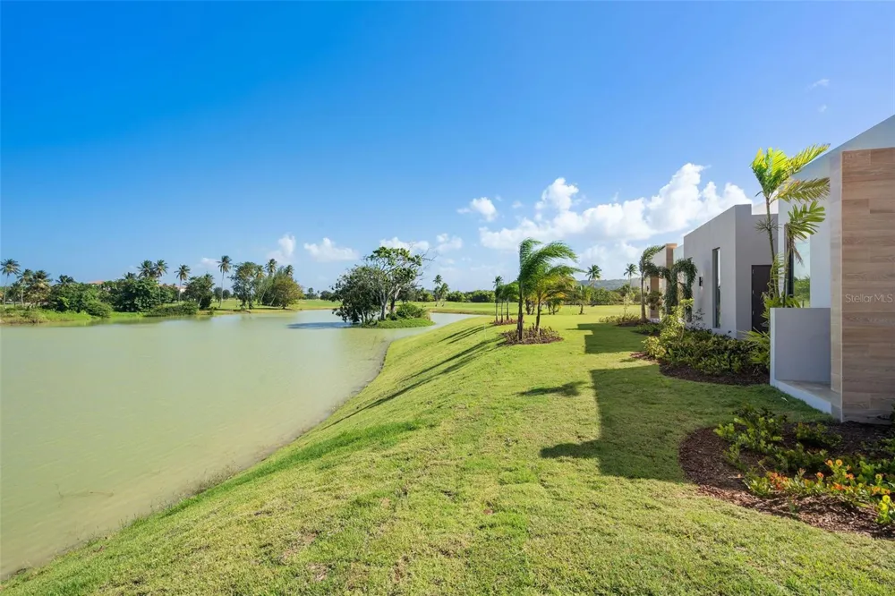 15 THE ISLES AT DORADO BEACH Dorado, PR 00646