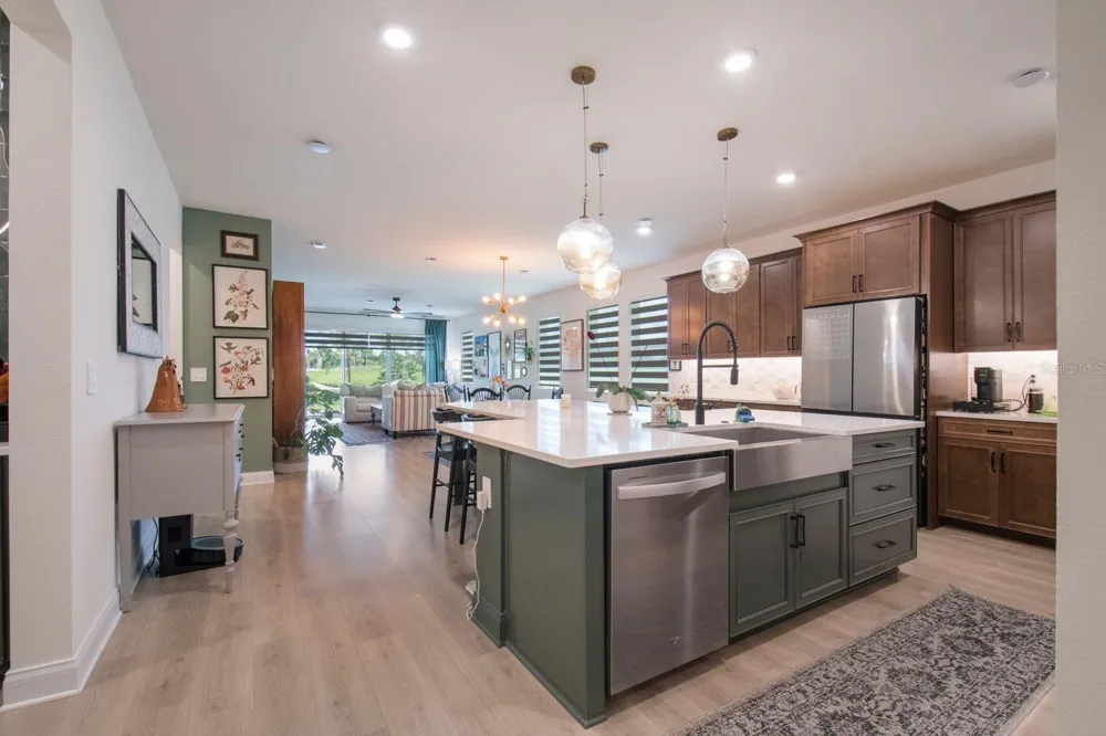 864 VINEYARD RIDGE ROAD Minneola, FL 34715